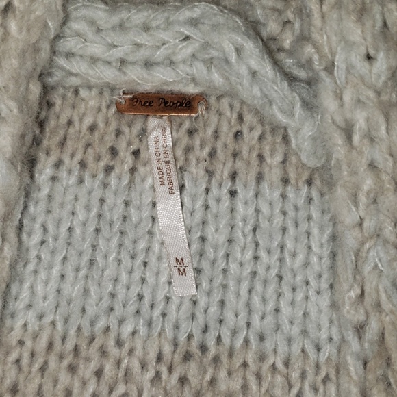 3/$20 Free People Cardigan Sweater Wool Blend M - Picture 4 of 6